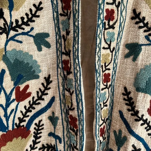 Hand Made and Embroidered Suzani Cropped Jacket - Picture 4 of 4